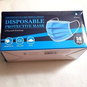 Disposable face mask